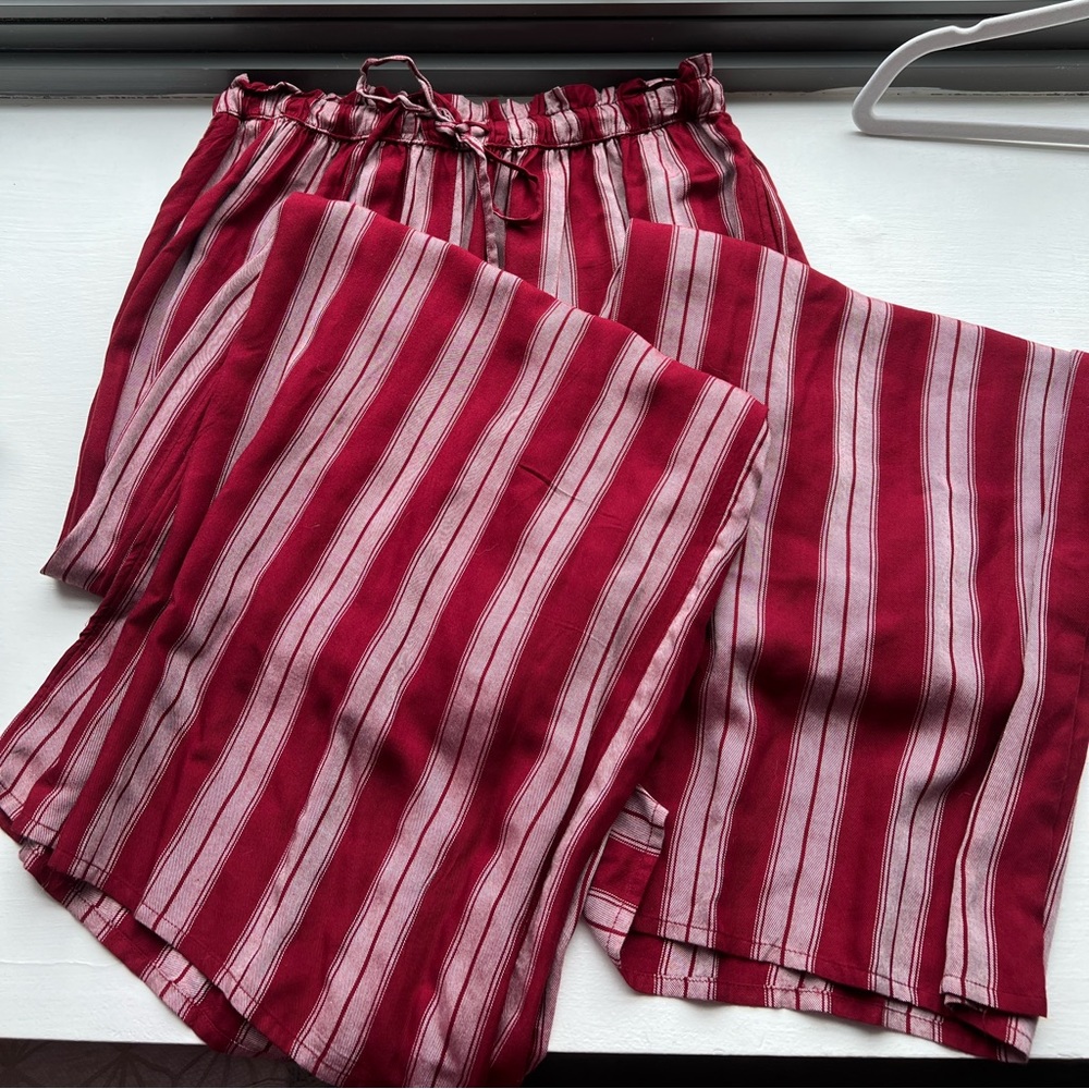 Size L flowy American eagle pants, lightly worn